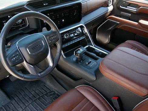 Used 2023 GMC Sierra 1500 Denali Ultimate AWD/4WD image 14