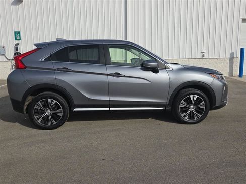 Used 2019 Mitsubishi Eclipse Cross SE image 11