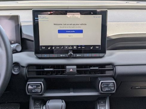 New 2026 Toyota RAV4 SE w/ Convenience Package AWD/4WD image 16