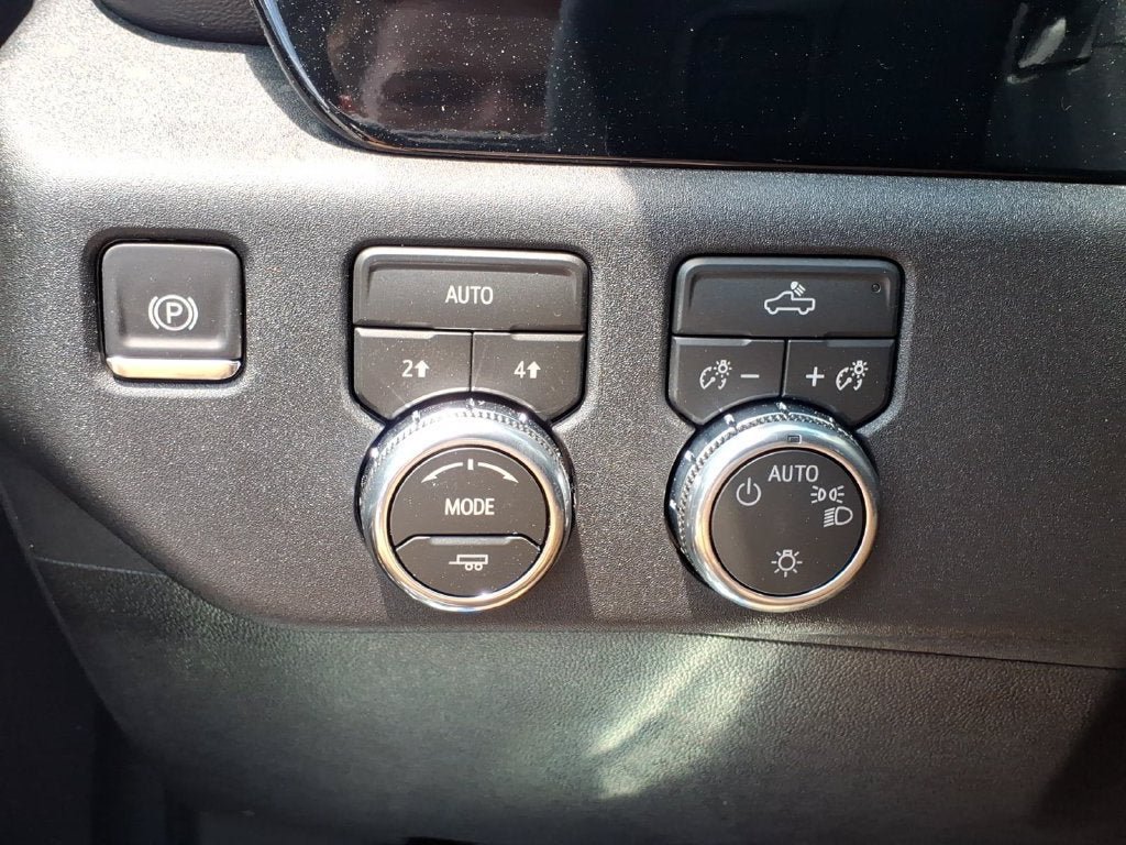 New 2026 GMC Sierra 1500 SLE AWD/4WD image 14