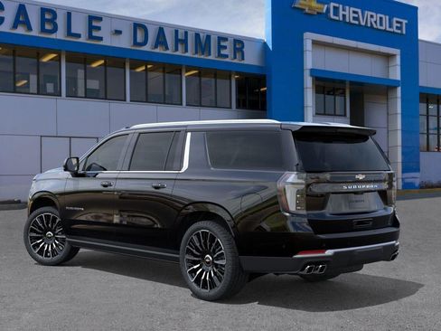 New 2026 Chevrolet Suburban High Country image 3