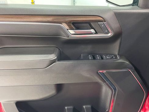 Used 2024 Chevrolet Silverado 1500 LT image 19