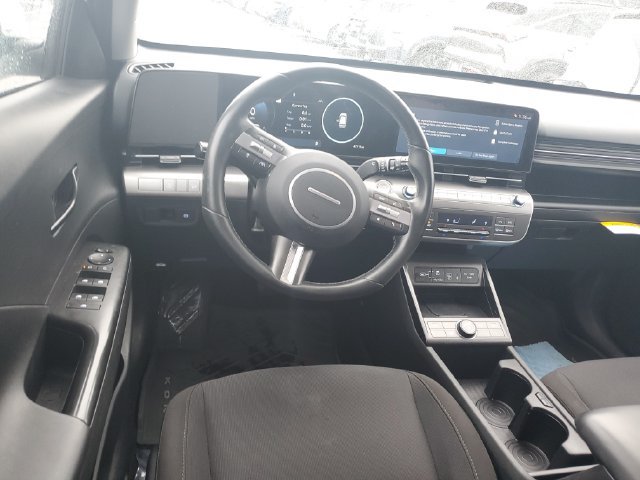 Certified 2025 Hyundai Kona SEL AWD/4WD image 11