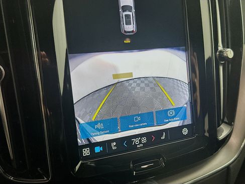 Used 2024 Volvo XC60 B5 Core image 22