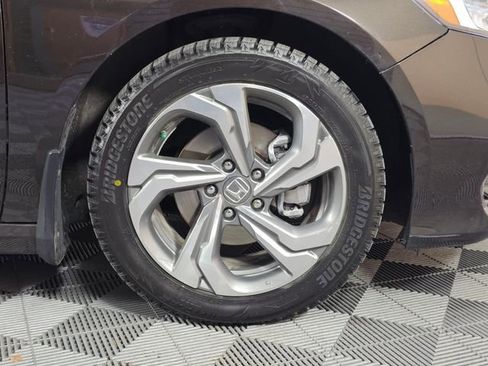 Used 2018 Honda Accord EX-L image 10