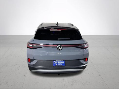 Certified 2023 Volkswagen ID.4 Pro S Plus AWD/4WD image 9