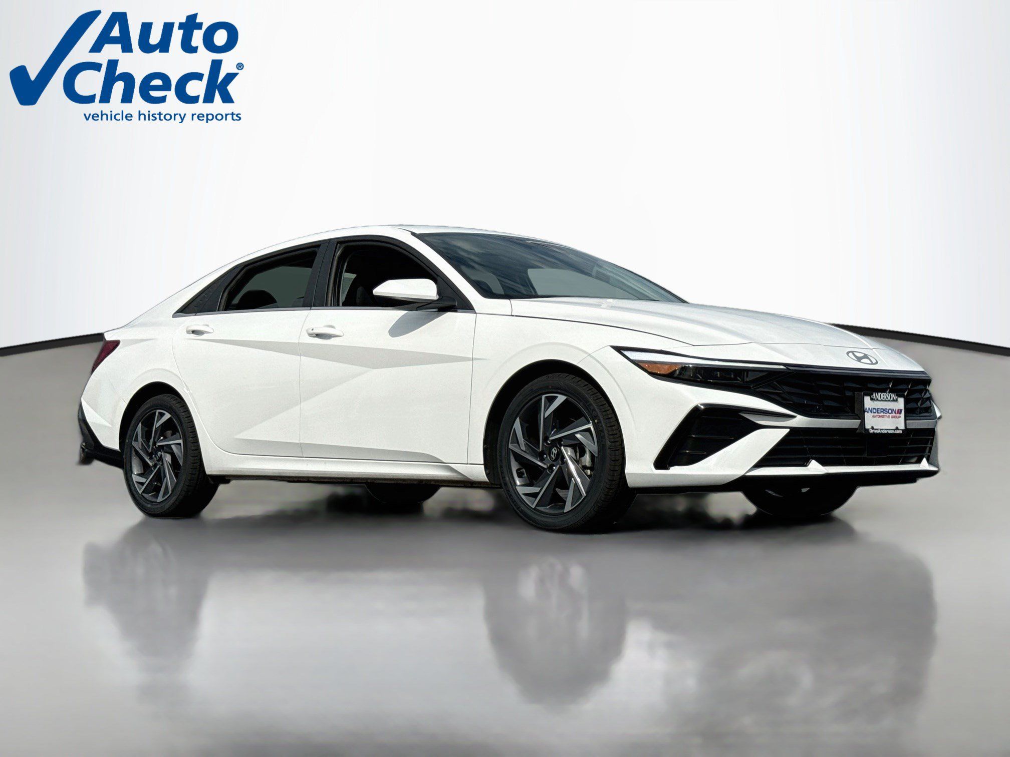 Used 2025 Hyundai Elantra SEL FWD image 1