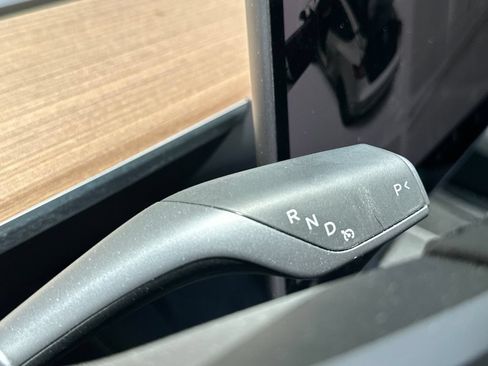 Used 2021 Tesla Model 3 Performance AWD/4WD image 18