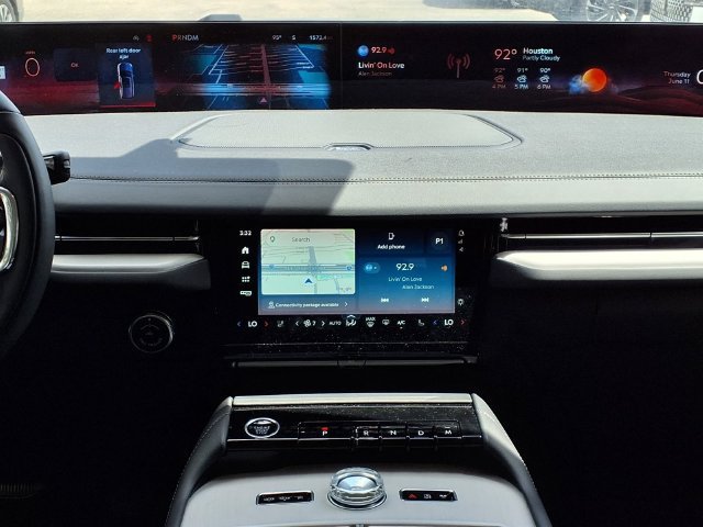 New 2026 Lincoln Navigator Premiere AWD/4WD image 11