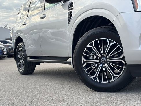 New 2026 Nissan Armada SL image 2