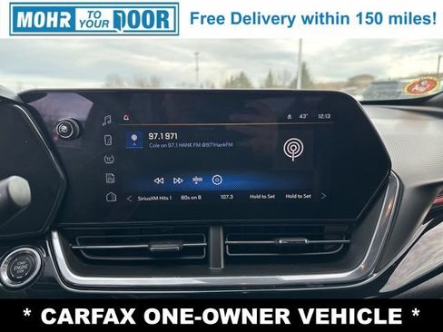 Used 2025 Chevrolet Trax RS w/ Sunroof Package image 16