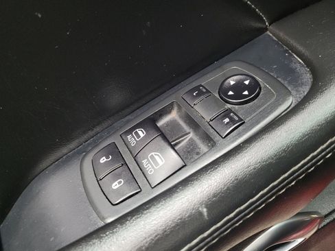 Used 2020 Dodge Challenger SXT w/ Plus Package image 27