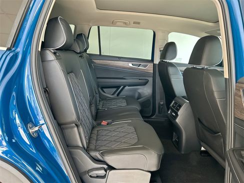 New 2025 Volkswagen Atlas SEL Premium R-Line image 44
