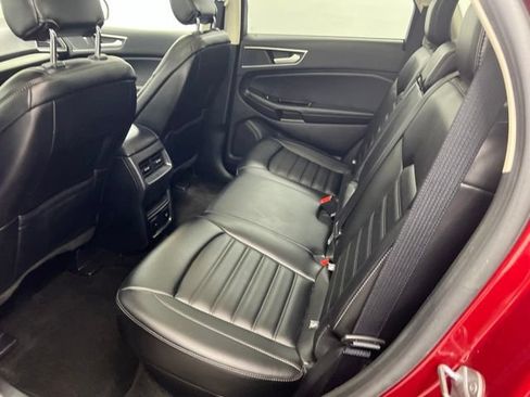 Used 2019 Ford Edge SEL w/ Equipment Group 201A AWD/4WD image 11