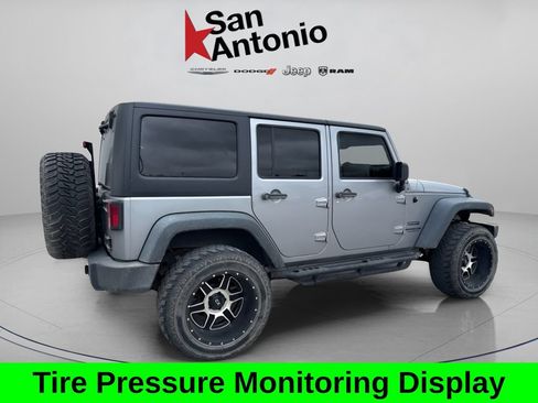 Used 2017 Jeep Wrangler Unlimited Sport w/ Quick Order Package 24S AWD/4WD image 13
