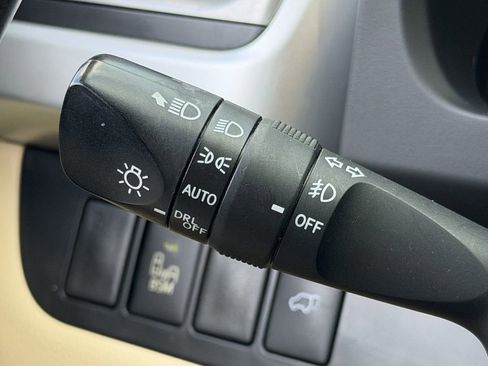 Used 2015 Toyota Highlander Limited image 23