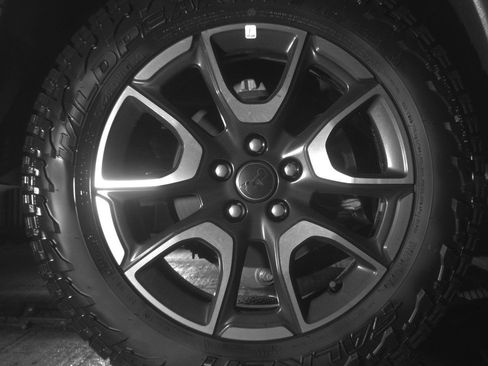 Used 2025 Jeep Compass Trailhawk AWD/4WD image 15