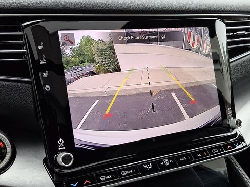 New 2026 Jeep Grand Wagoneer Limited w/ Premium Group II AWD/4WD image 14