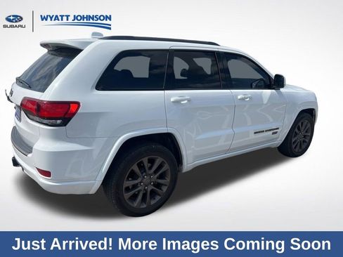 Used 2017 Jeep Grand Cherokee Limited 75th Anniversary image 5