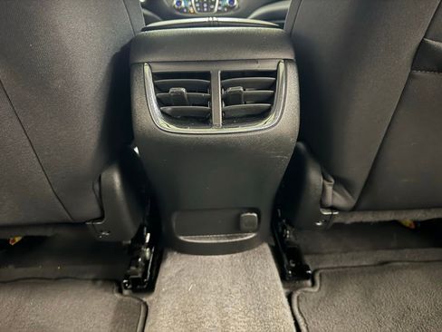 Used 2023 Chevrolet Malibu LT image 28