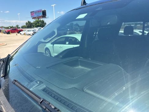 Used 2019 Ford F150 Lariat AWD/4WD image 14