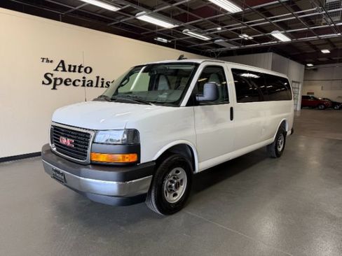 Used 2025 GMC Savana 3500 LT w/ LT Preferred Equipment Group RWD image 1