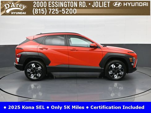 Certified 2025 Hyundai Kona SEL image 4