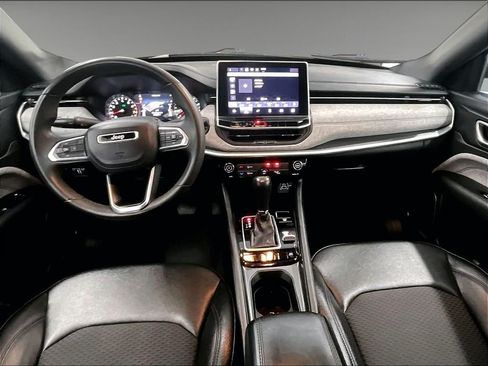Used 2024 Jeep Compass Latitude AWD/4WD image 21