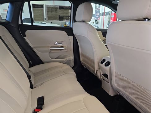 Certified 2026 Mercedes-Benz GLA 250 4MATIC image 11