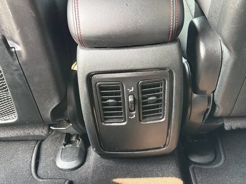 Used 2025 Dodge Durango GT AWD/4WD image 35