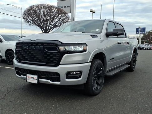 New 2026 RAM 1500 4x4 Crew Cab image 3