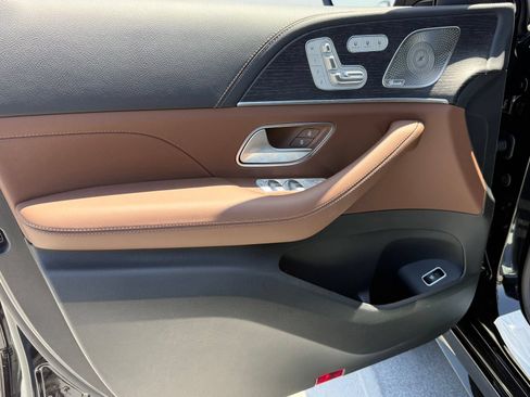 New 2026 Mercedes-Benz GLE 53 AMG 4MATIC Coupe image 16