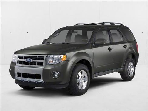 Used 2012 Ford Escape XLT FWD image 1
