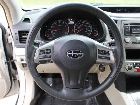 Used 2014 Subaru Outback 2.5i w/ Alloy Wheel Package AWD/4WD image 18