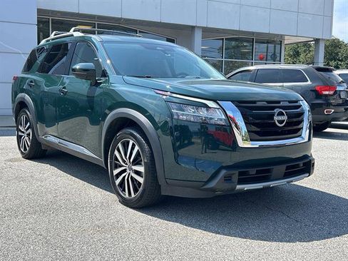 Used 2023 Nissan Pathfinder Platinum image 7