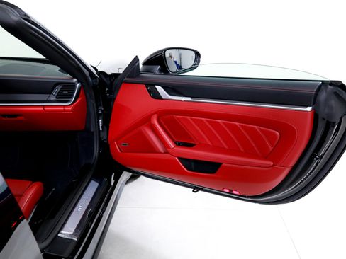 Used 2024 Porsche 911 Turbo image 19