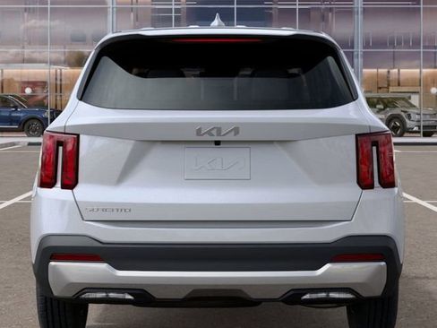 New 2026 Kia Sorento LX image 13