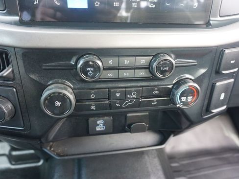 Used 2024 Ford F150 XL RWD image 13