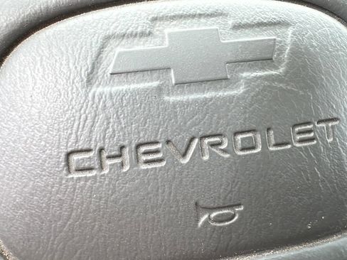 Used 1999 Chevrolet Tracker 2WD Convertible image 33