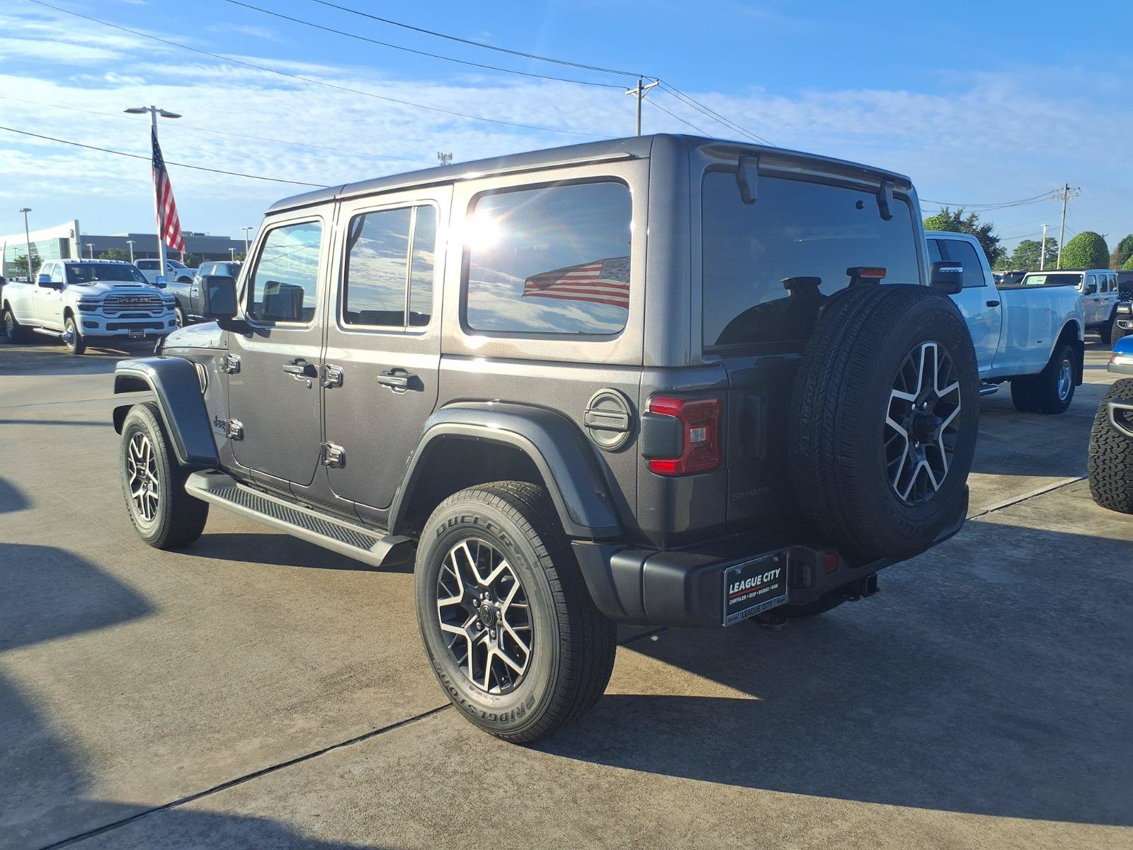 New 2027 Jeep Wrangler Unlimited Sahara AWD/4WD image 2