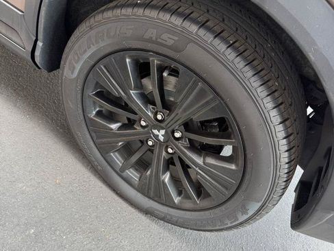 Used 2019 Mitsubishi Eclipse Cross LE AWD/4WD image 18