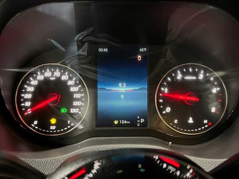 Used 2025 Mercedes-Benz Sprinter 2500 image 25