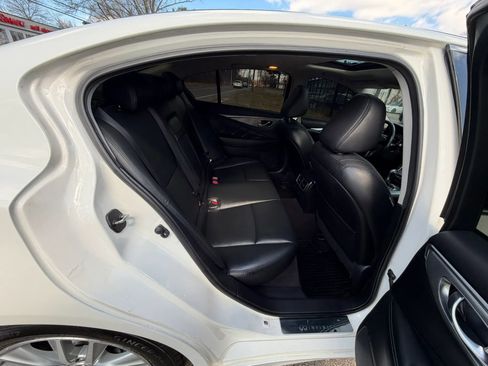 Used 2015 INFINITI Q50 Premium w/ Navigation Package image 16