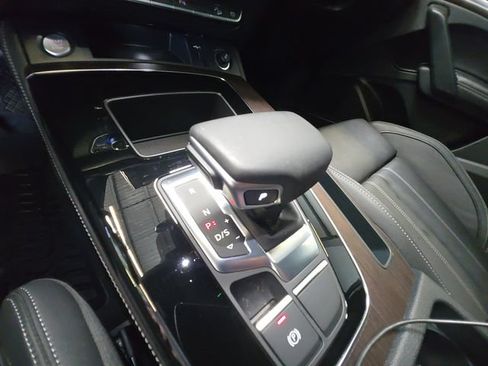 Used 2024 Audi Q5 e Premium Plus AWD/4WD image 18