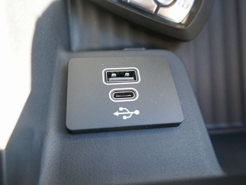 New 2026 Ford Expedition Active image 18