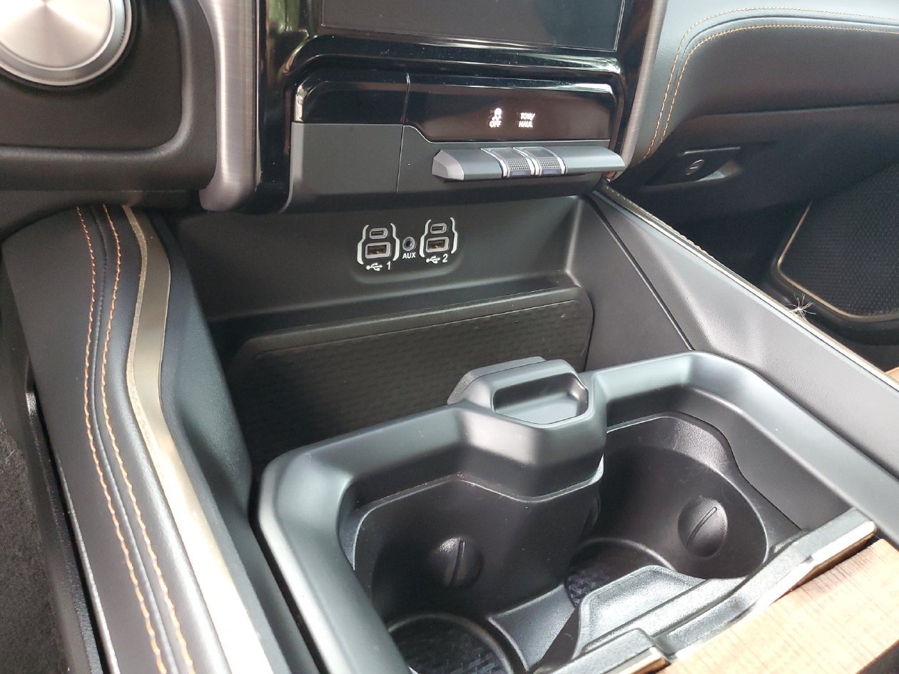 Used 2024 RAM 1500 Limited AWD/4WD image 23