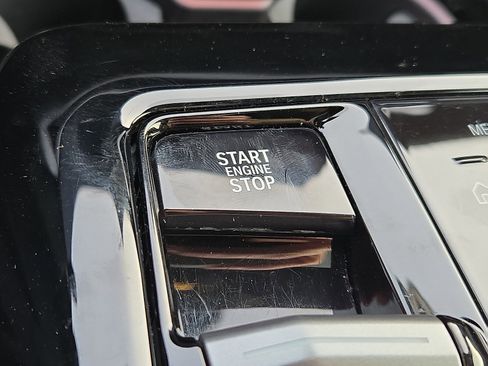 Certified 2025 BMW 540i xDrive image 25