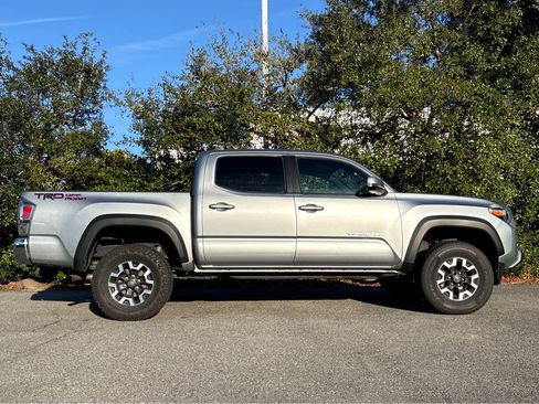 Used 2023 Toyota Tacoma TRD Off-Road image 24