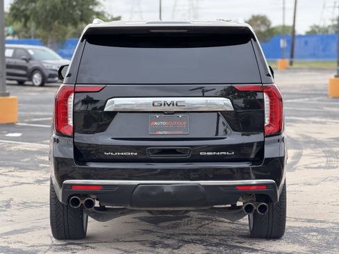 Used 2021 GMC Yukon Denali w/ Denali Premium Package RWD image 8