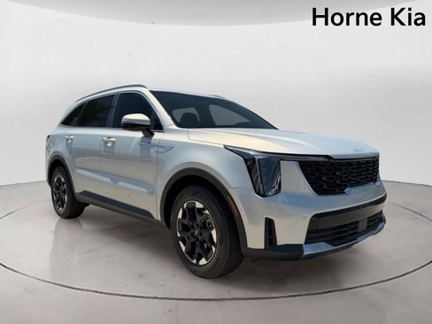 New 2026 Kia Sorento S FWD image 2